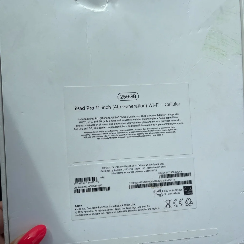iPad Pro 11 inch fourth generation WiFi cellular 250GB space gray